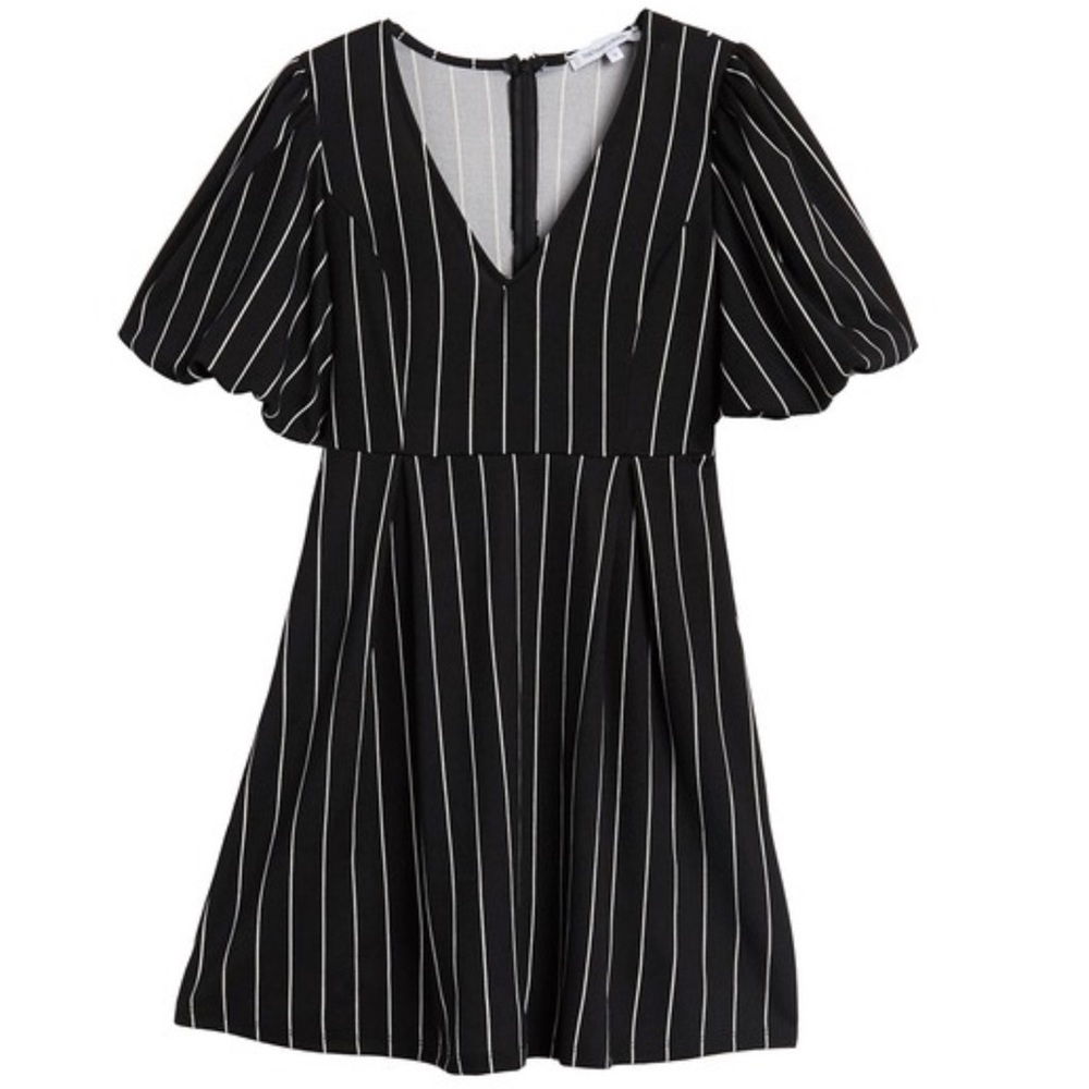 NWT Vanity Room Striped Puff Sleeve Dress